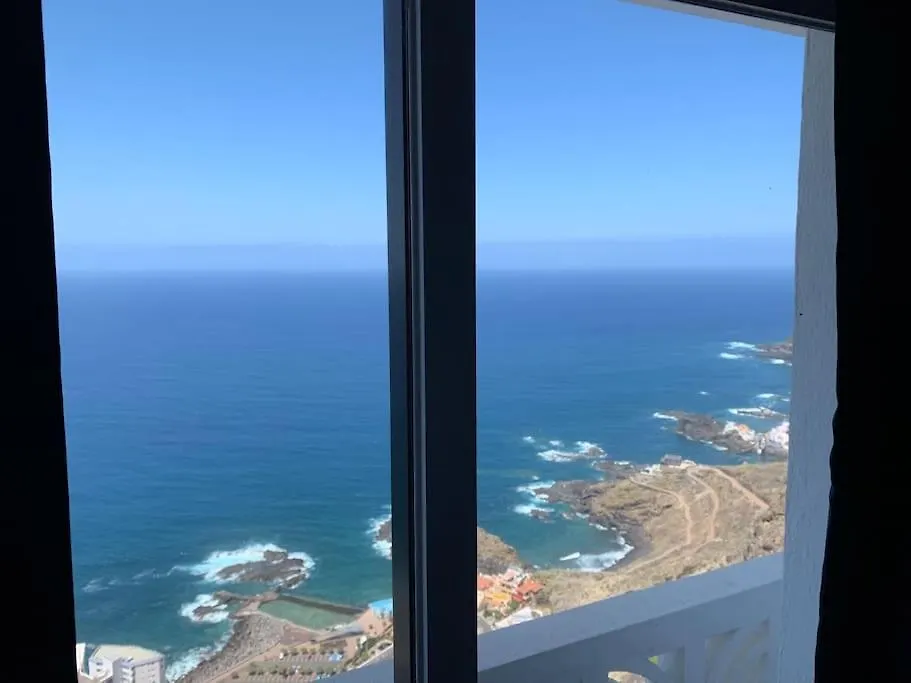Cliffhanger Spectacular View Over North Coast Tacoronte